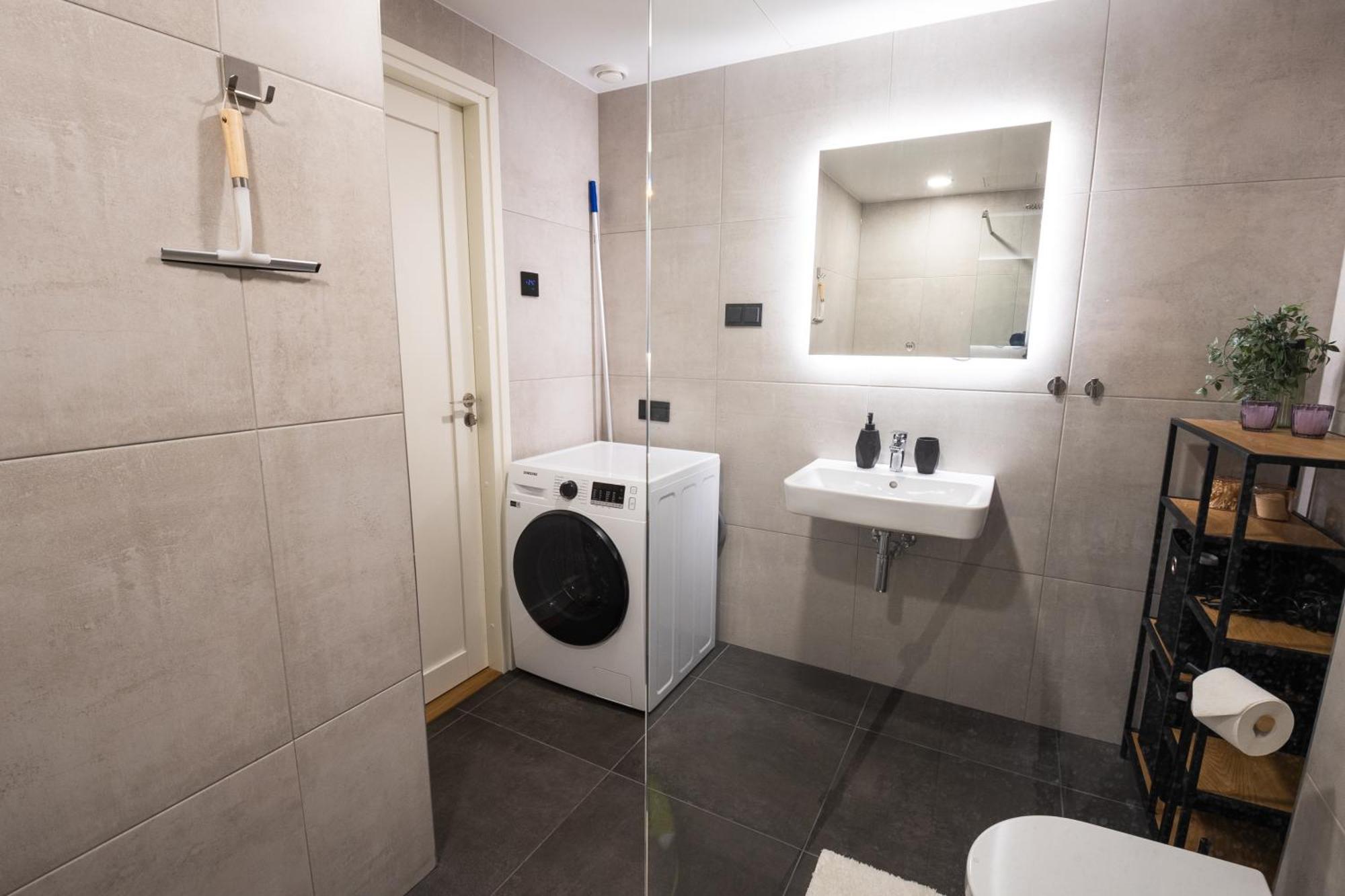 R64 Premium Apartments Tartu Kültér fotó
